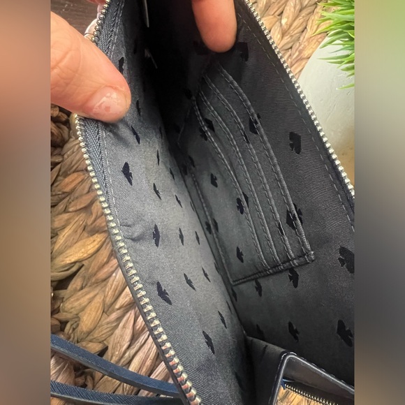 Never used Blue L-Zip Kate Spade Wristlet - Picture 6 of 7